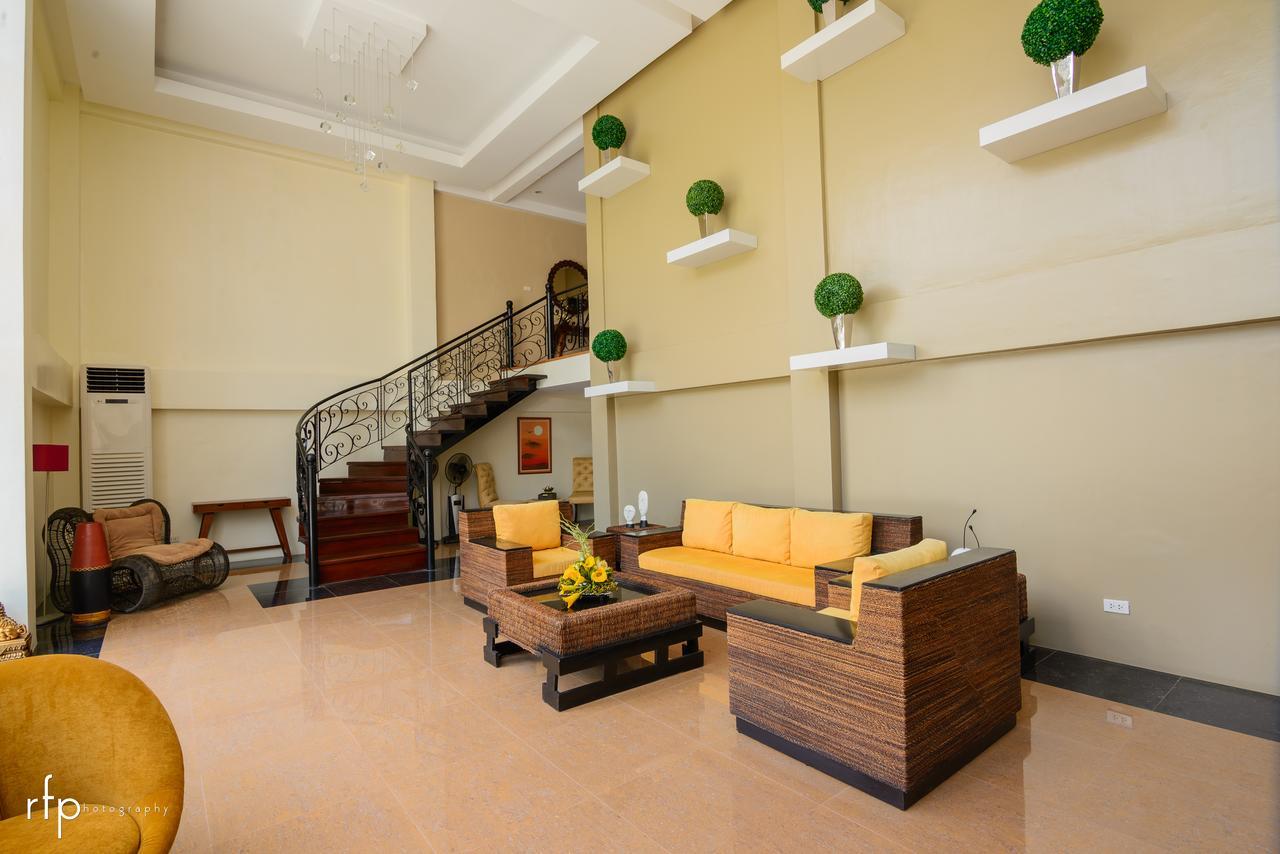 Balai Carmela Hotel Tuguegarao Kültér fotó