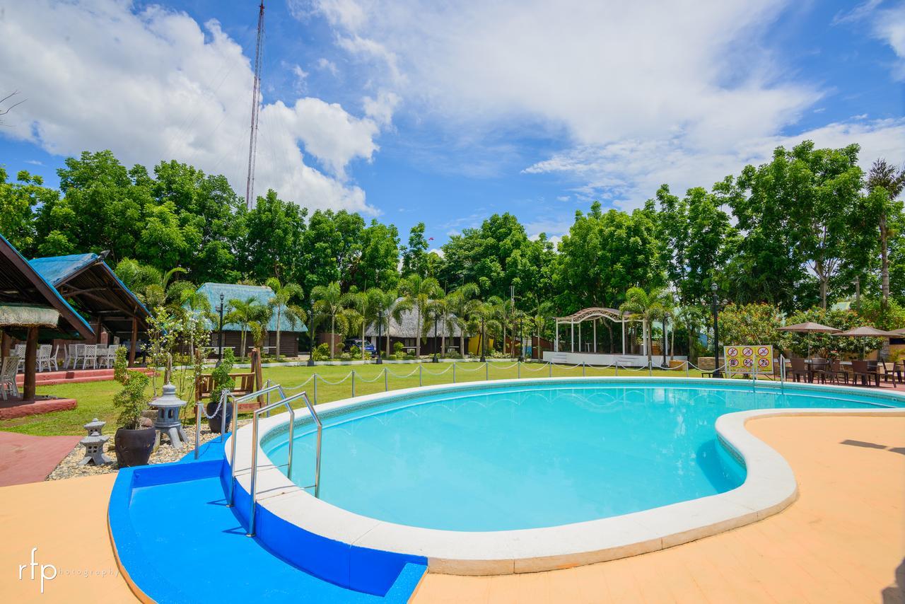 Balai Carmela Hotel Tuguegarao Kültér fotó