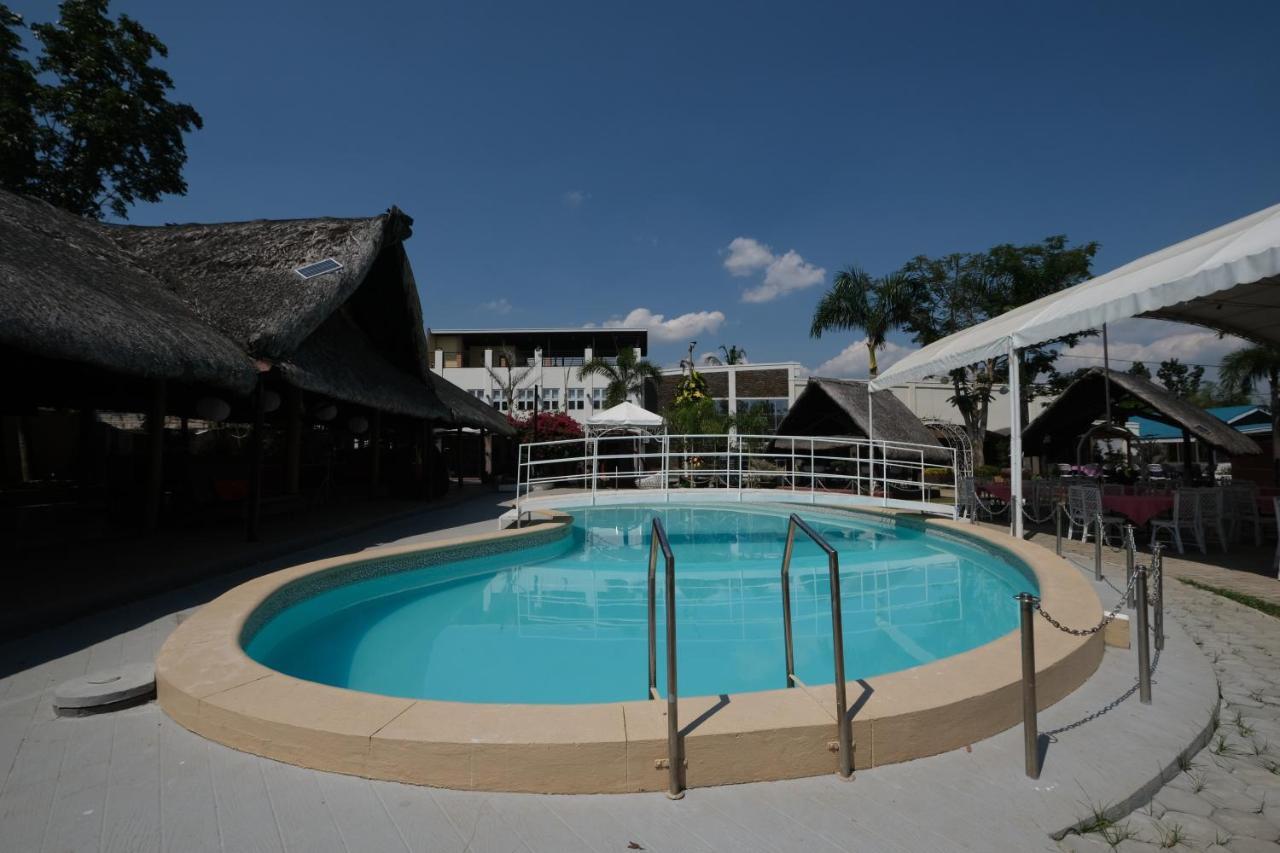 Balai Carmela Hotel Tuguegarao Kültér fotó